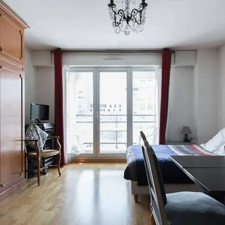 Apartment Le Cozy + Balcon Ensoleille + Parking Paris